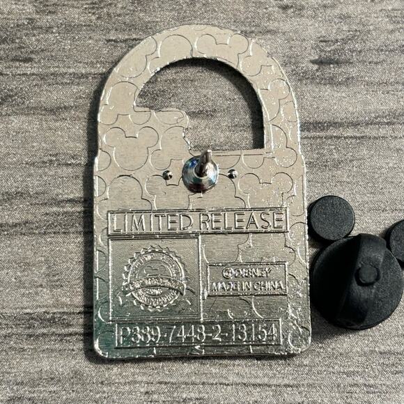 Walt Disney World - Limited Release - Lock Collection - Goofy Lock Trading Pin - Picture 3 of 3